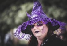 Undead liven up city streets