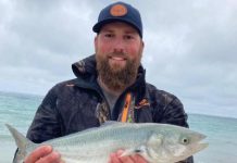 Breeze with a touch of calm sees