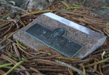 Soldier’s memorial plaques to say put