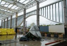 Unknown delay for hub