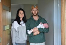 Mother and baby left in cold tent due to ward closure