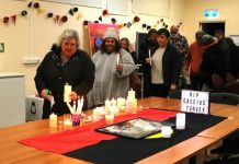 Locals pay respects to Cassius