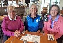 Players defy drizzle