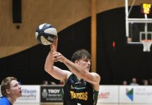 Men looking to continue hot start