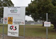 Prison staff call for help