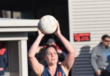 Roos shake off young Dees