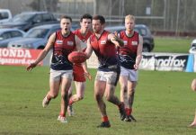 Roos hold on in tight finish