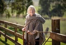 Author to share tales of resilience at library