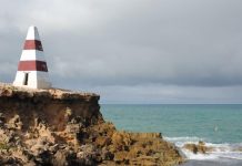 Authorities deny MH370 find off Robe coast