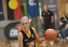 Lakers women venture across border