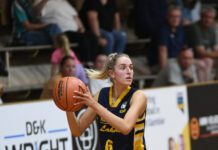 Lakers split double-header