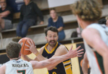Lakers men show dominant form