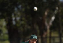 Central out-slugs Federal in offensive onslaught