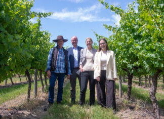 Loans for farmers hit by drought, algal bloom