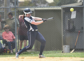 United claims tight contest over Warriors