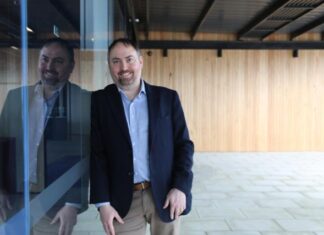 Senate inquiry into airfare