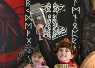 Medieval fair gathers thousands